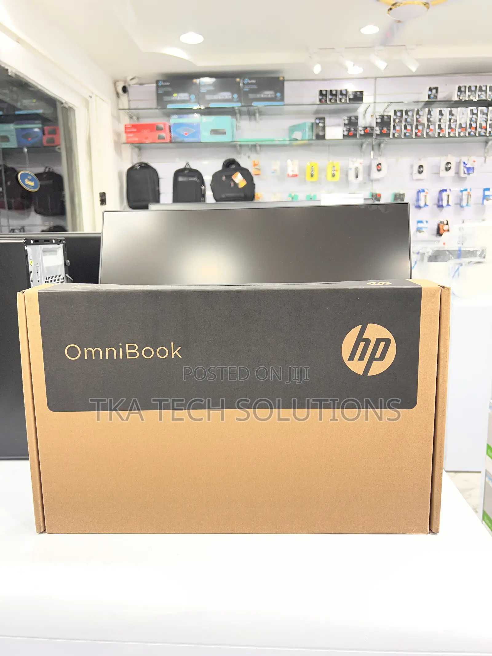 New Laptop HP OmniBook 5 Flip 16GB Intel Core 7 SSD 512GB