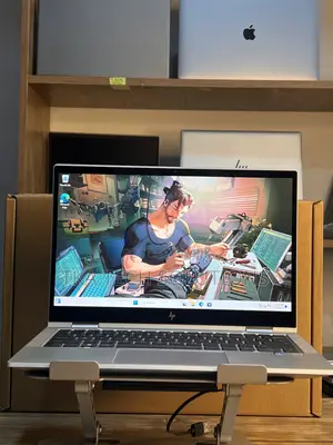 Laptop HP EliteBook 830 G8 16GB Intel Core i7 SSD 512GB