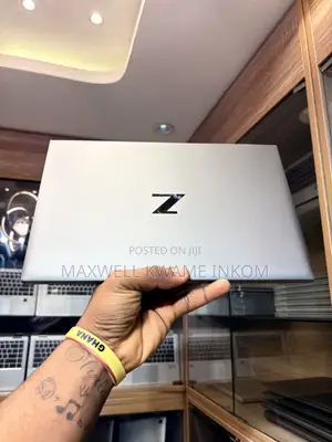 Laptop HP ZBook Firefly 15 G7 32GB Intel Core i7 SSD 512GB