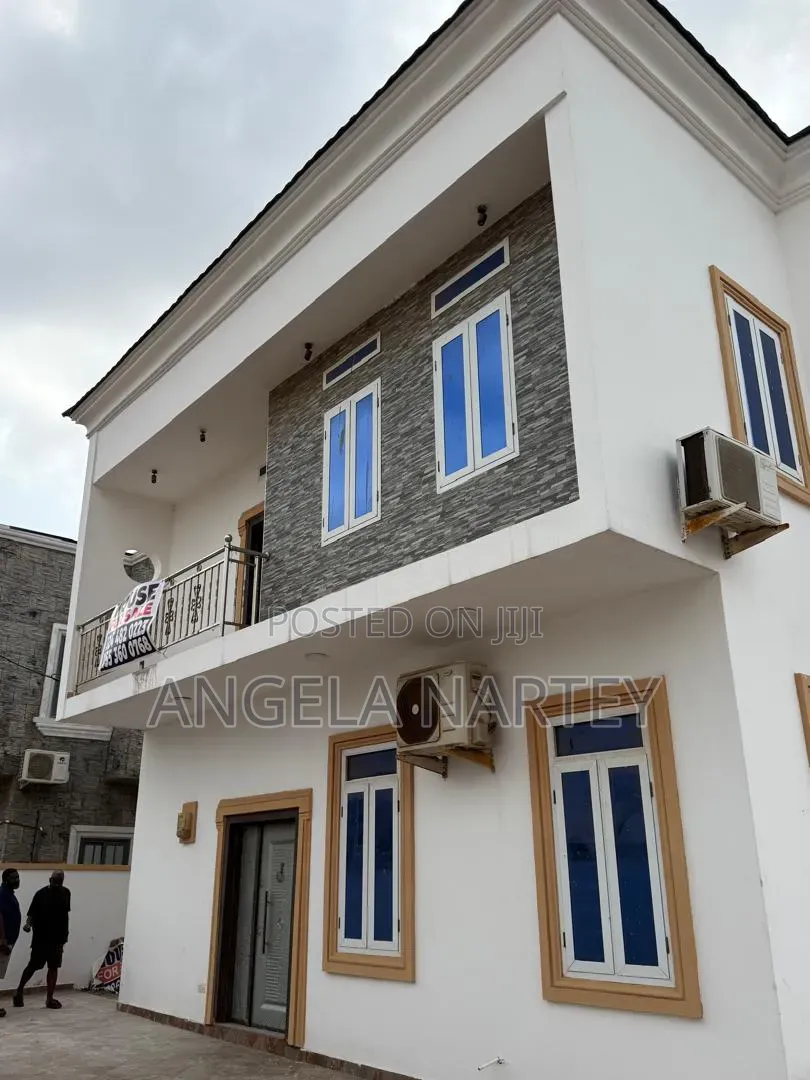 4bdrm House in Community 17 Lashibi, Accra Metropolitan for sale
