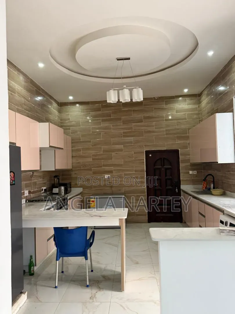 4bdrm House in Baatsonaa Spintex, Accra Metropolitan for sale