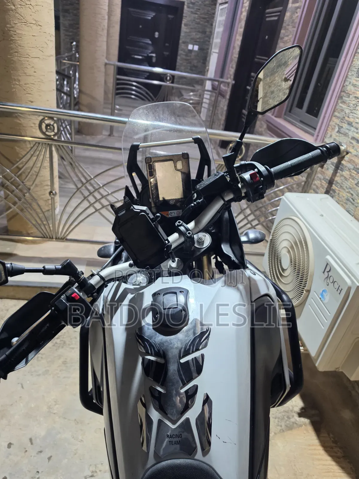 Yamaha 2021 White