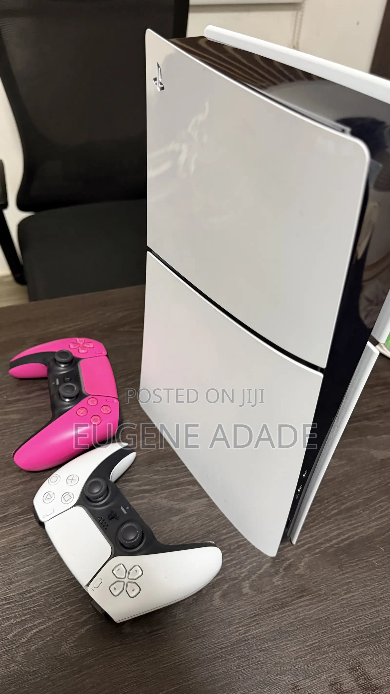 PS5 Digital + Extra Controller and 5 Current Games Online/Offline