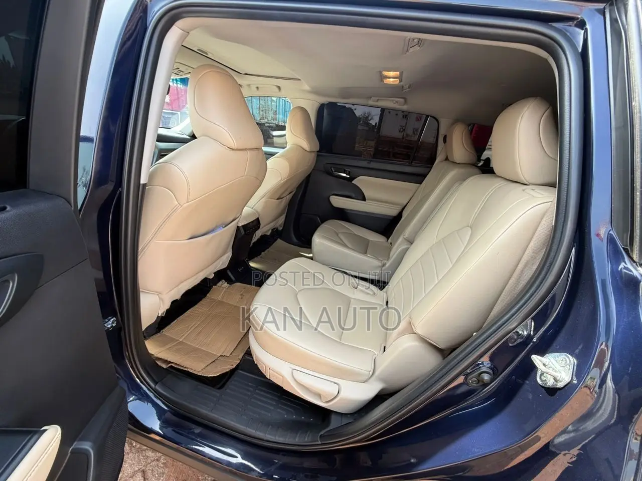 Toyota Highlander XLE AWD 2023 Blue