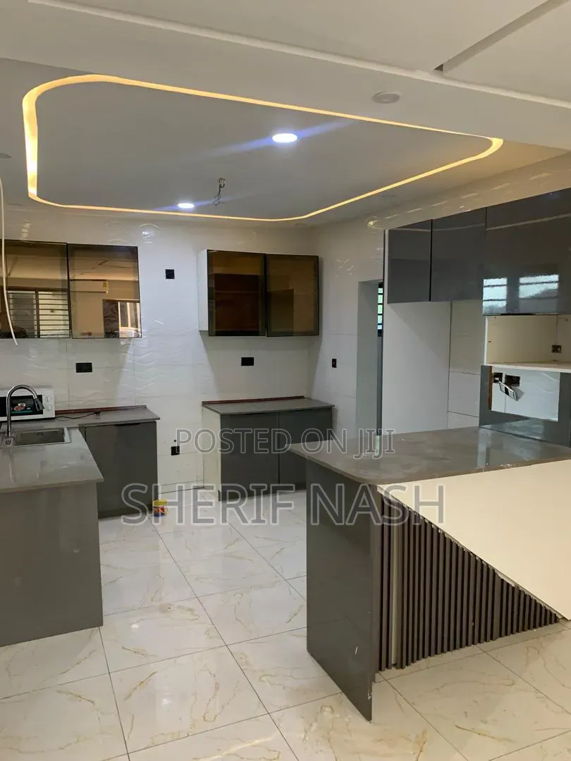 3bdrm Duplex in Ashaly Botwe, Accra Metropolitan for rent