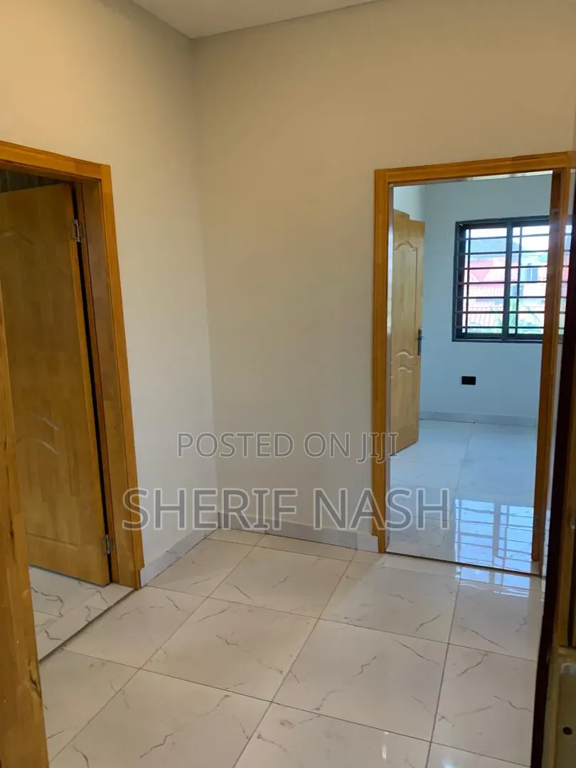 3bdrm Duplex in Ashaly Botwe, Accra Metropolitan for rent