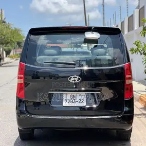 Hyundai Starex 2010 Black