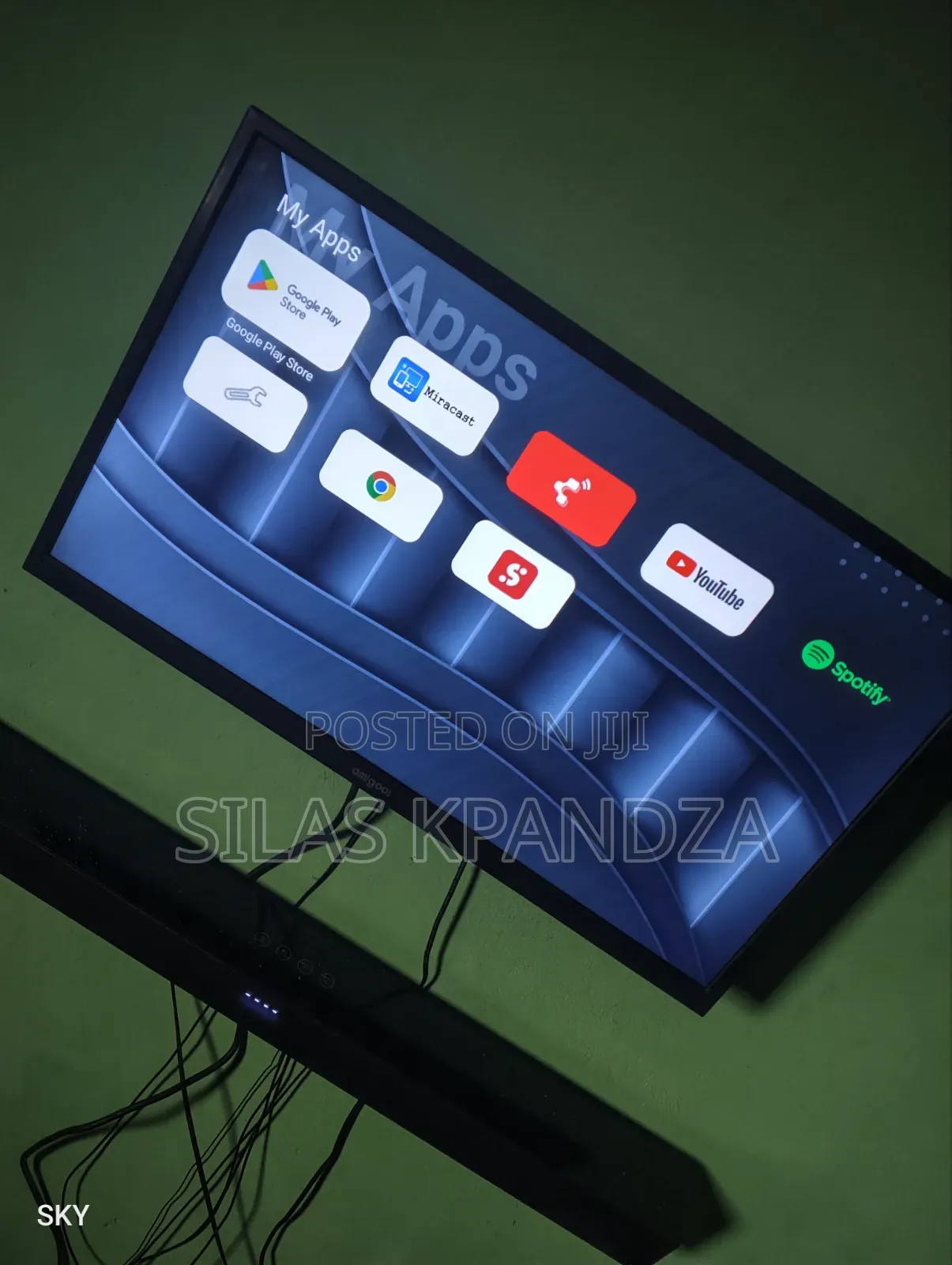 32 Inches Amigool Android Smart TV.