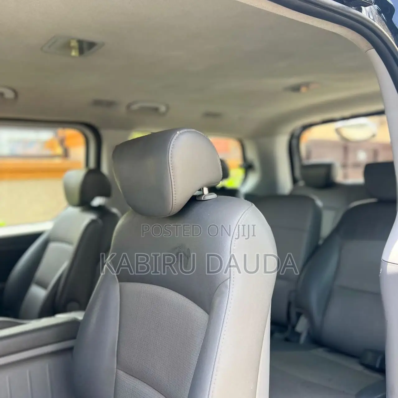 Hyundai Starex 2010 Black