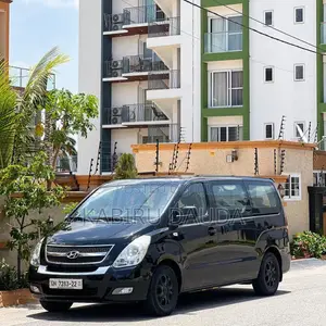 Hyundai Starex 2010 Black