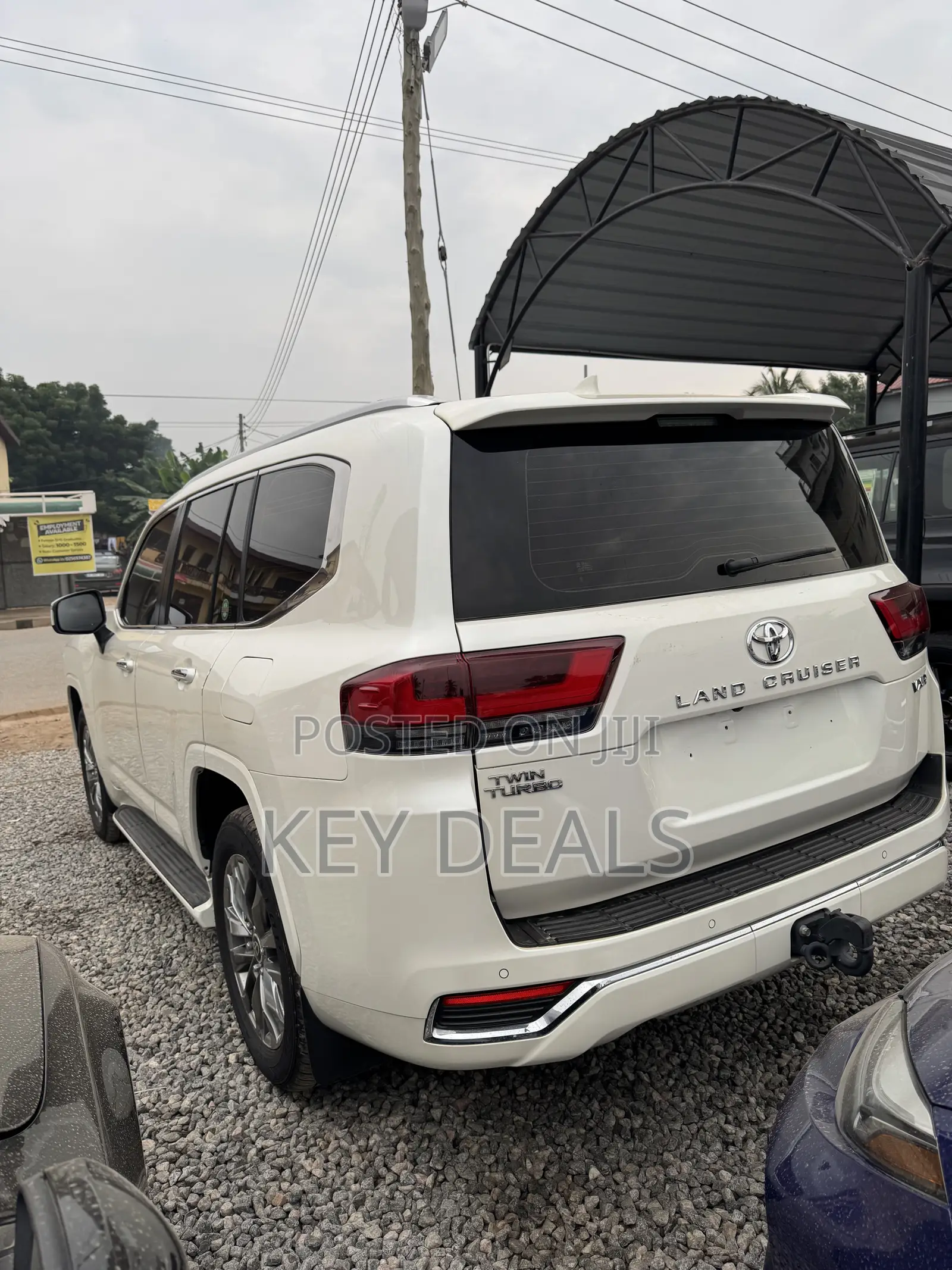 Toyota Land Cruiser LC300 2022 Off white