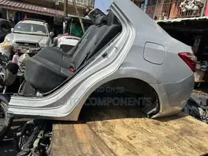 Toyota Corolla 2016 Back Cut