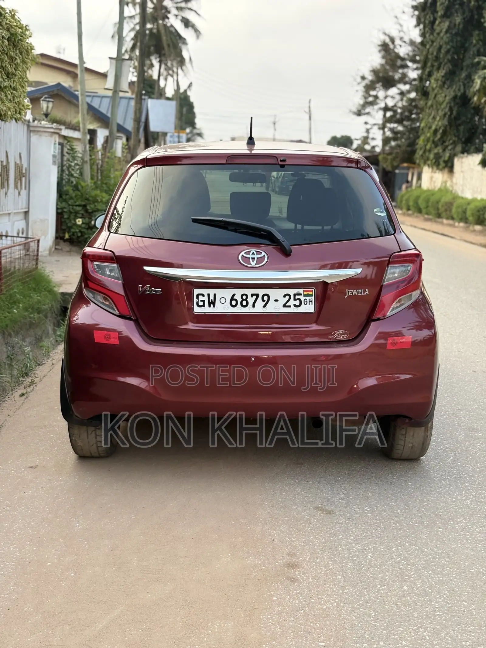 Toyota Vitz 1.3 FWD 5dr 2015 Brown