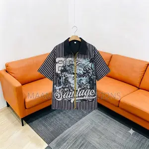 Men’s Graphic Print Front Zip Short Sleeve Shirt