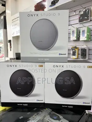 Onyx Studio 9