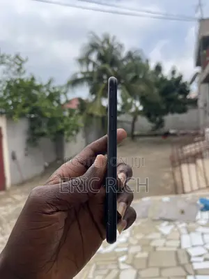 Apple iPhone 7 32 GB Black