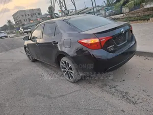 Toyota Corolla 2017 Black