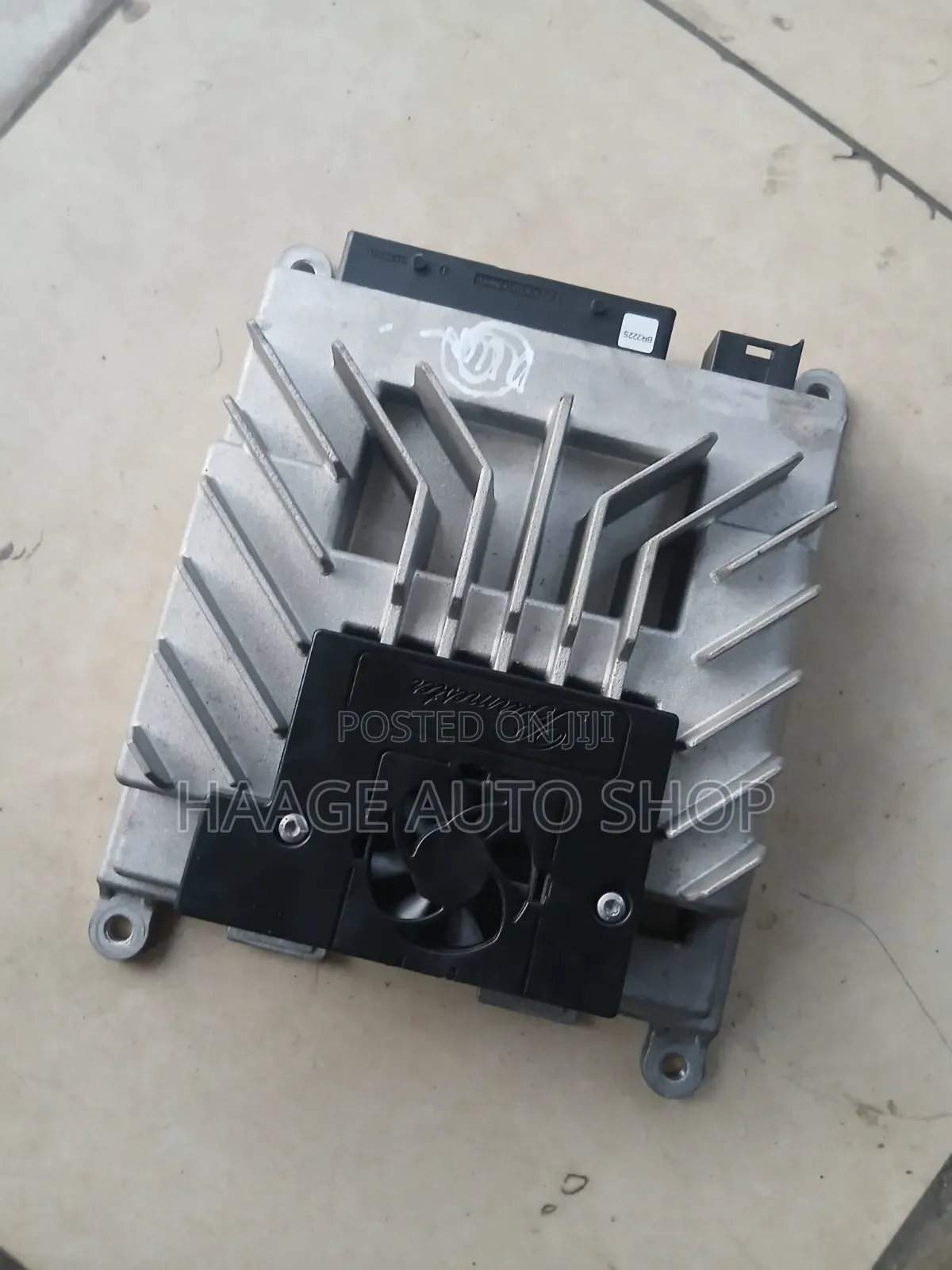Mercedes-Benz W205 W222 W253 Glc300 Amg Audio Amplifier