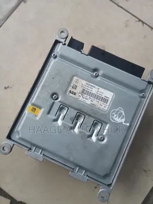 Mercedes-Benz W205 W222 W253 Glc300 Amg Audio Amplifier