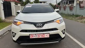 Toyota RAV4 2018 White
