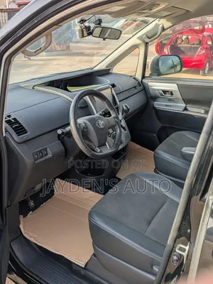 Toyota Voxy 2013 Black