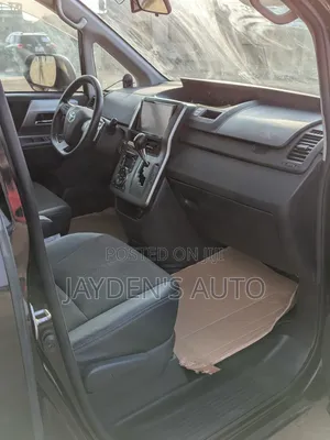 Toyota Voxy 2013 Black