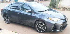 Toyota Corolla 2016 Gray