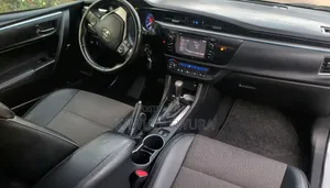 Toyota Corolla 2016 Gray