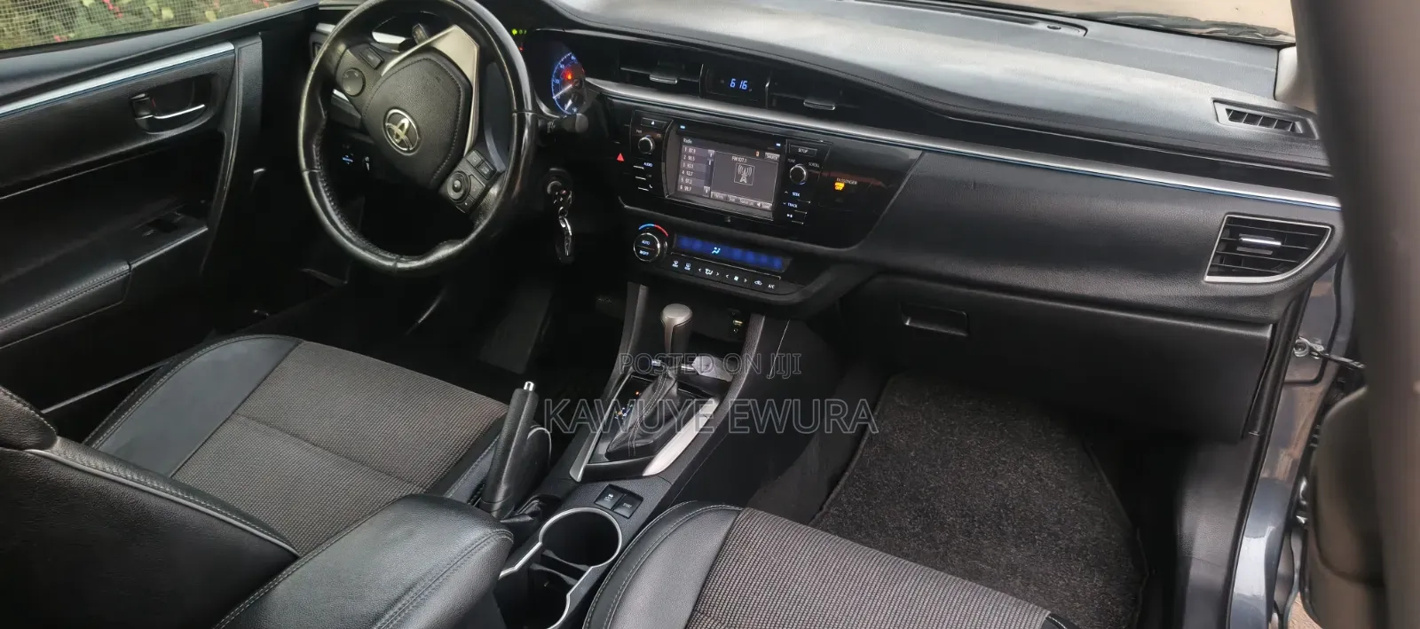 Toyota Corolla 2016 Gray