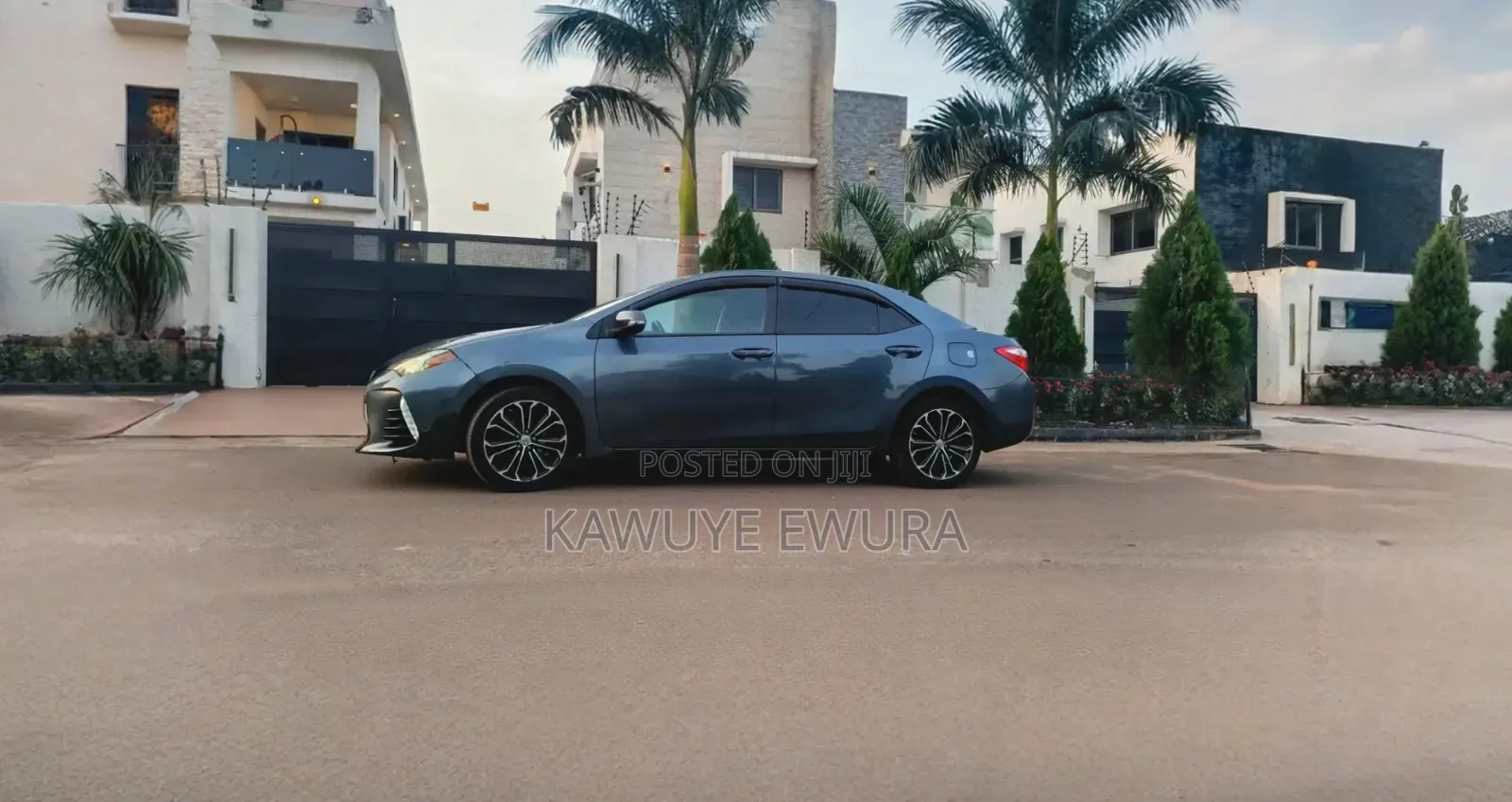Toyota Corolla 2016 Gray