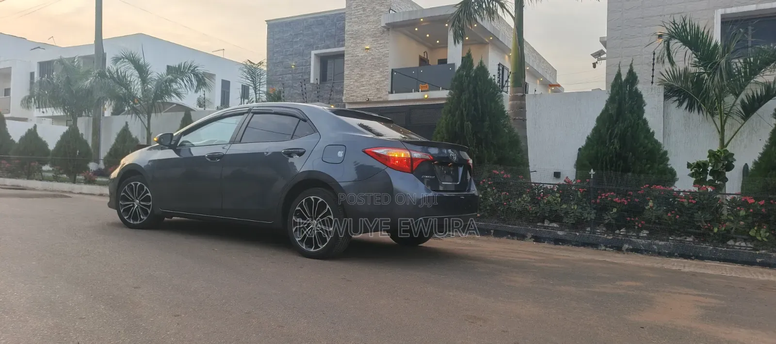 Toyota Corolla 2016 Gray