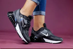 Nike Air Max Flywire Sneakers – Premium Comfort | Sizes 39–45 | GH₵350