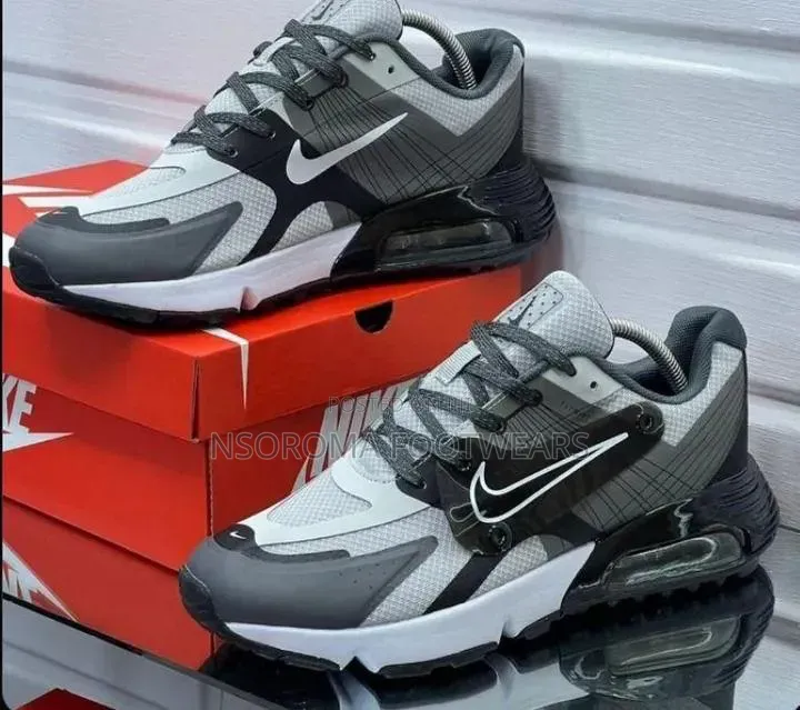 Nike Air Max Flywire Sneakers – Premium Comfort | Sizes 39–45 | GH₵350