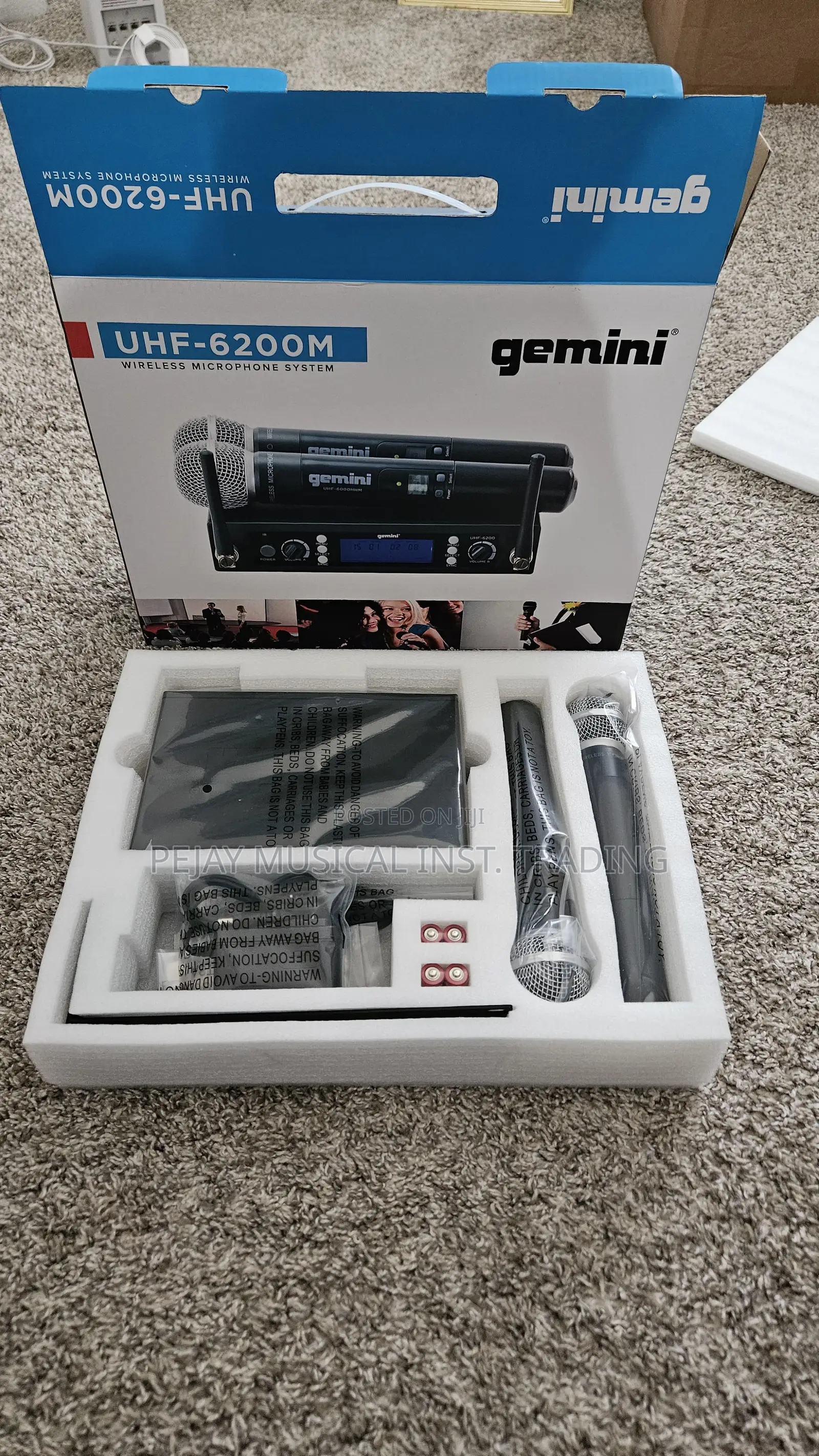 Gemini UHF-6200M Wireless Microphone System