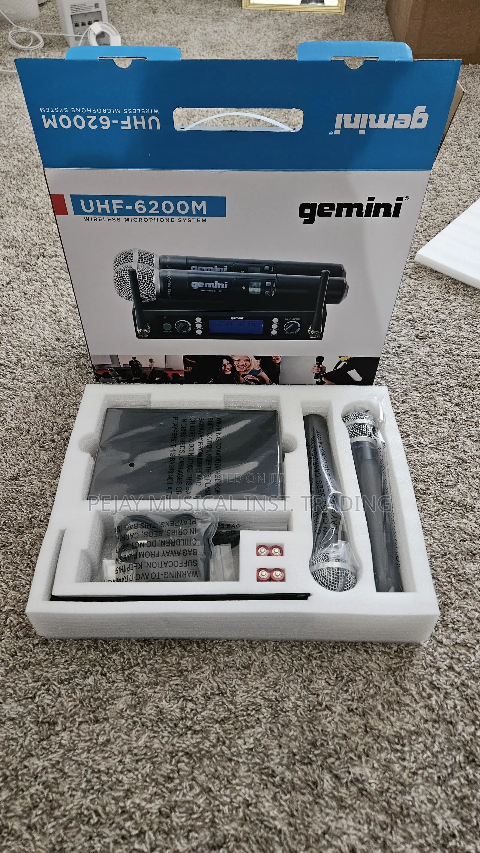 Gemini UHF-6200M Wireless Microphone System
