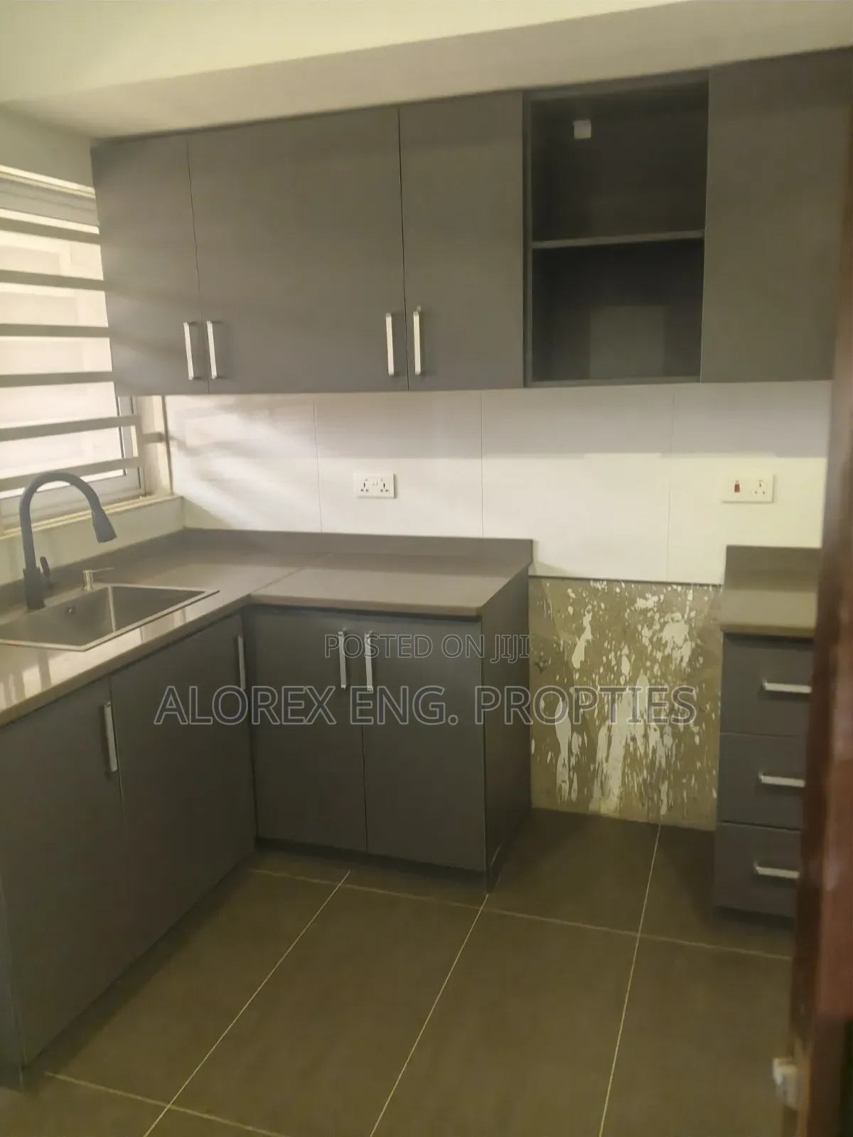 1bdrm Apartment in Amrahia, 6 Months, Frafraha for rent