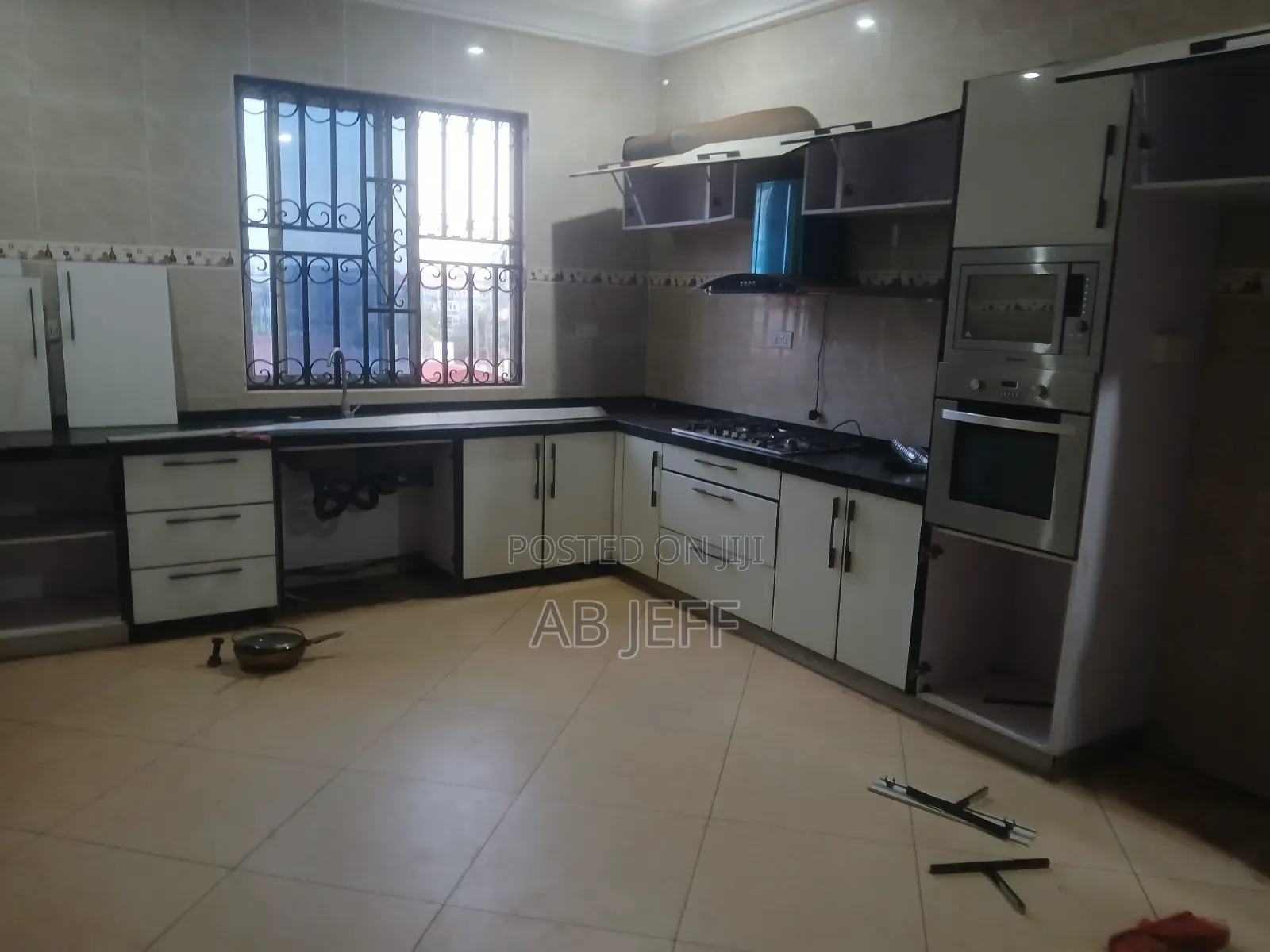 3bdrm Apartment in Patasi, Kumasi Metropolitan for rent