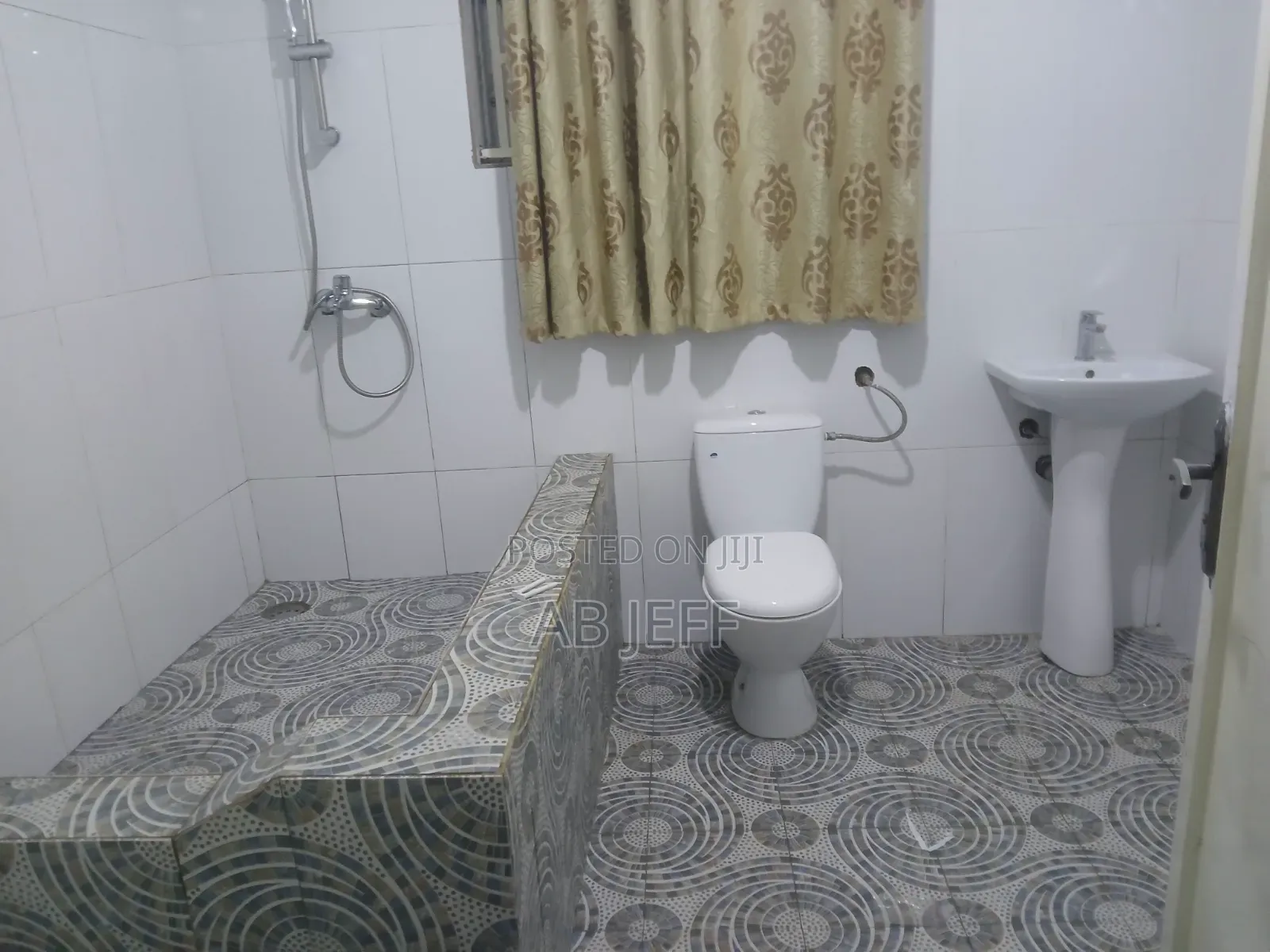 3bdrm Apartment in Denyame Ridge, Kumasi Metropolitan for rent