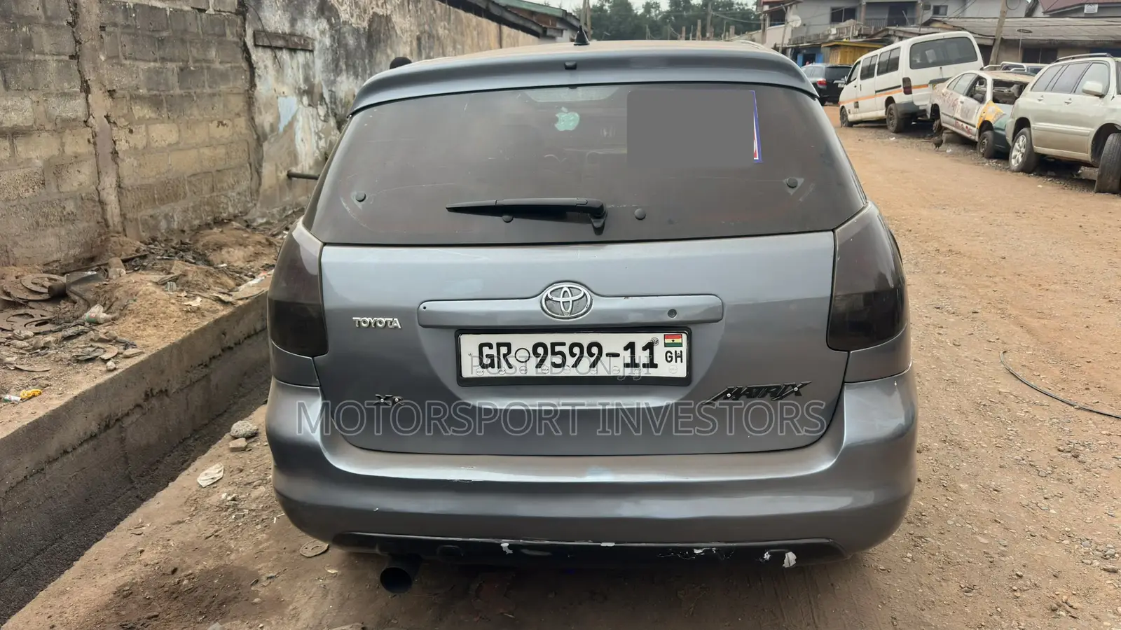 Toyota Matrix Hatchback FWD (1.8L 4cyl 5M) 2010 Gray