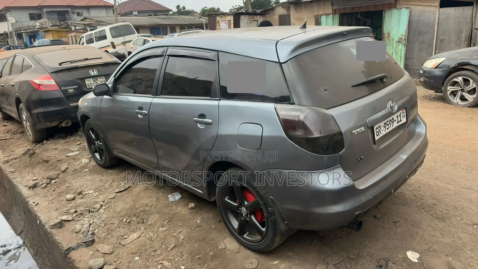 Toyota Matrix Hatchback FWD (1.8L 4cyl 5M) 2010 Gray