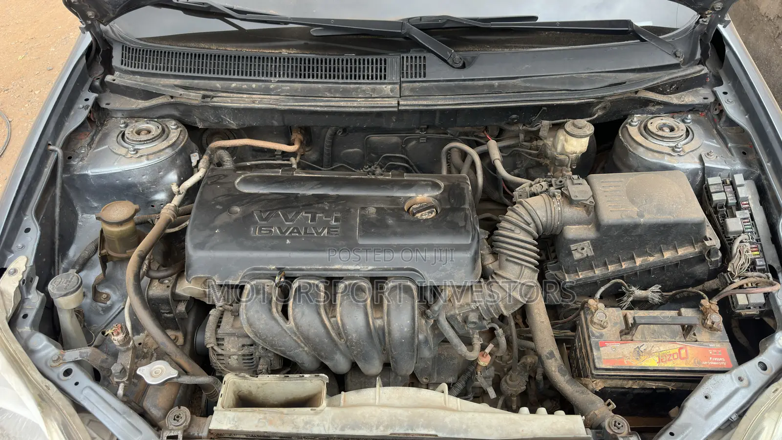 Toyota Matrix Hatchback FWD (1.8L 4cyl 5M) 2010 Gray