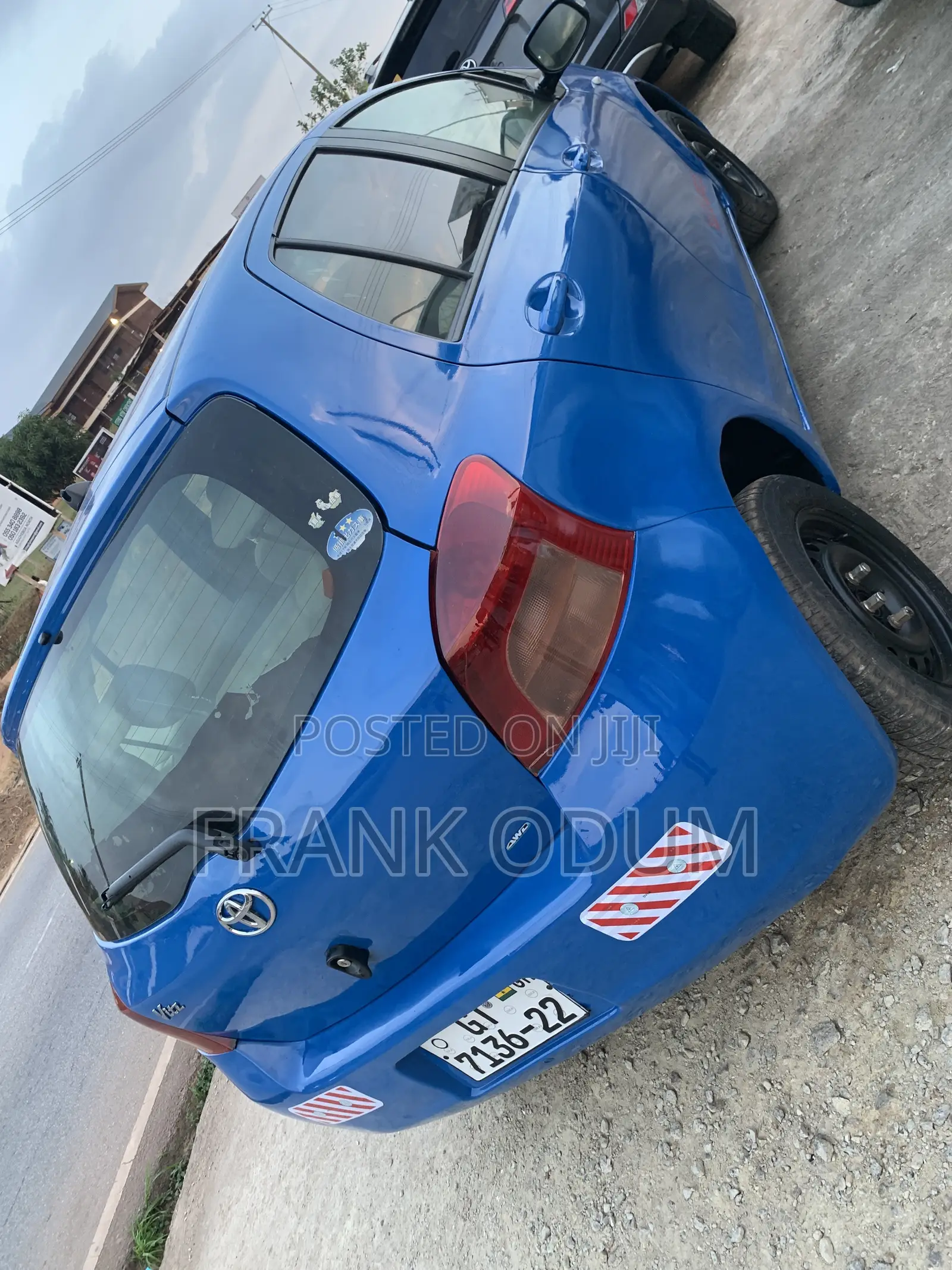 Toyota Vitz 1.3 AWD 3dr 2010 Blue