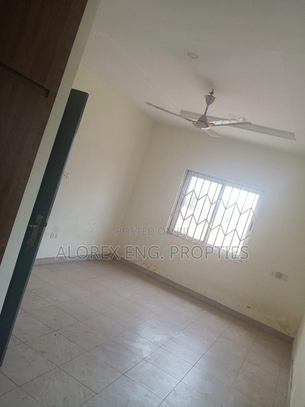 2bdrm House in Adenta Amrahia, Frafraha for rent