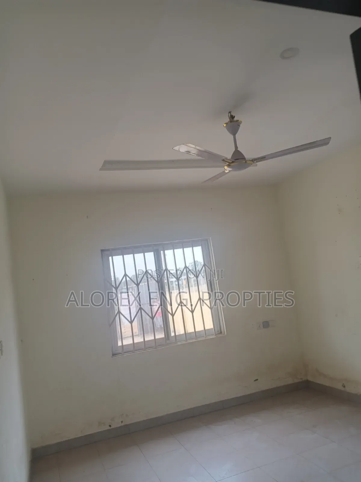 2bdrm House in Adenta Amrahia, Frafraha for rent