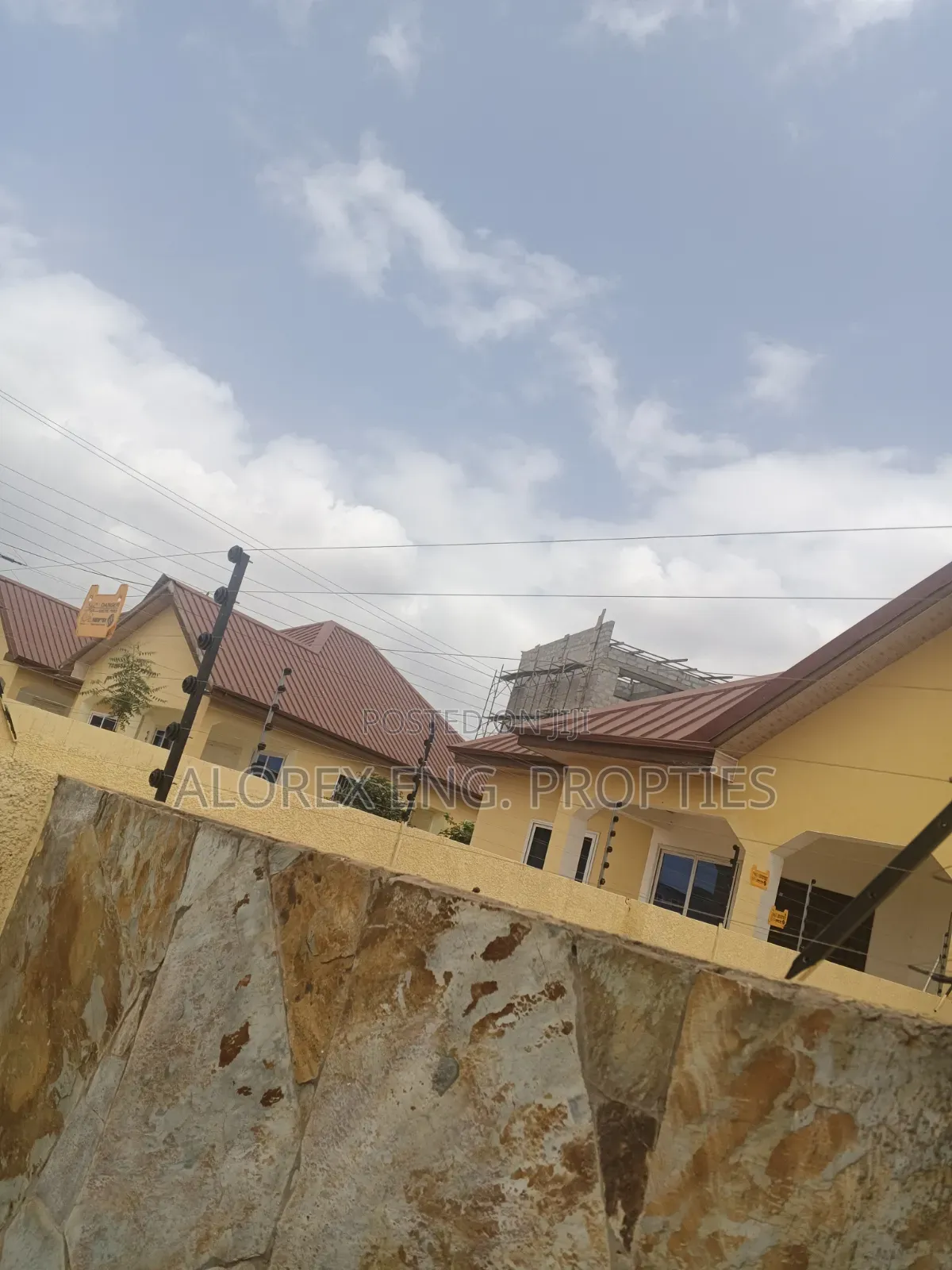 2bdrm House in Adenta Amrahia, Frafraha for rent