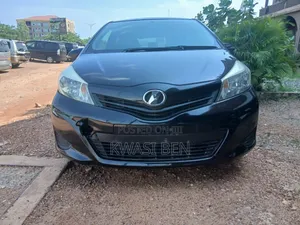 Toyota Vitz 2013 Black