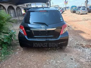 Toyota Vitz 2013 Black