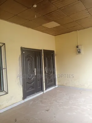 3bdrm House in Self Compound, Frafraha for rent