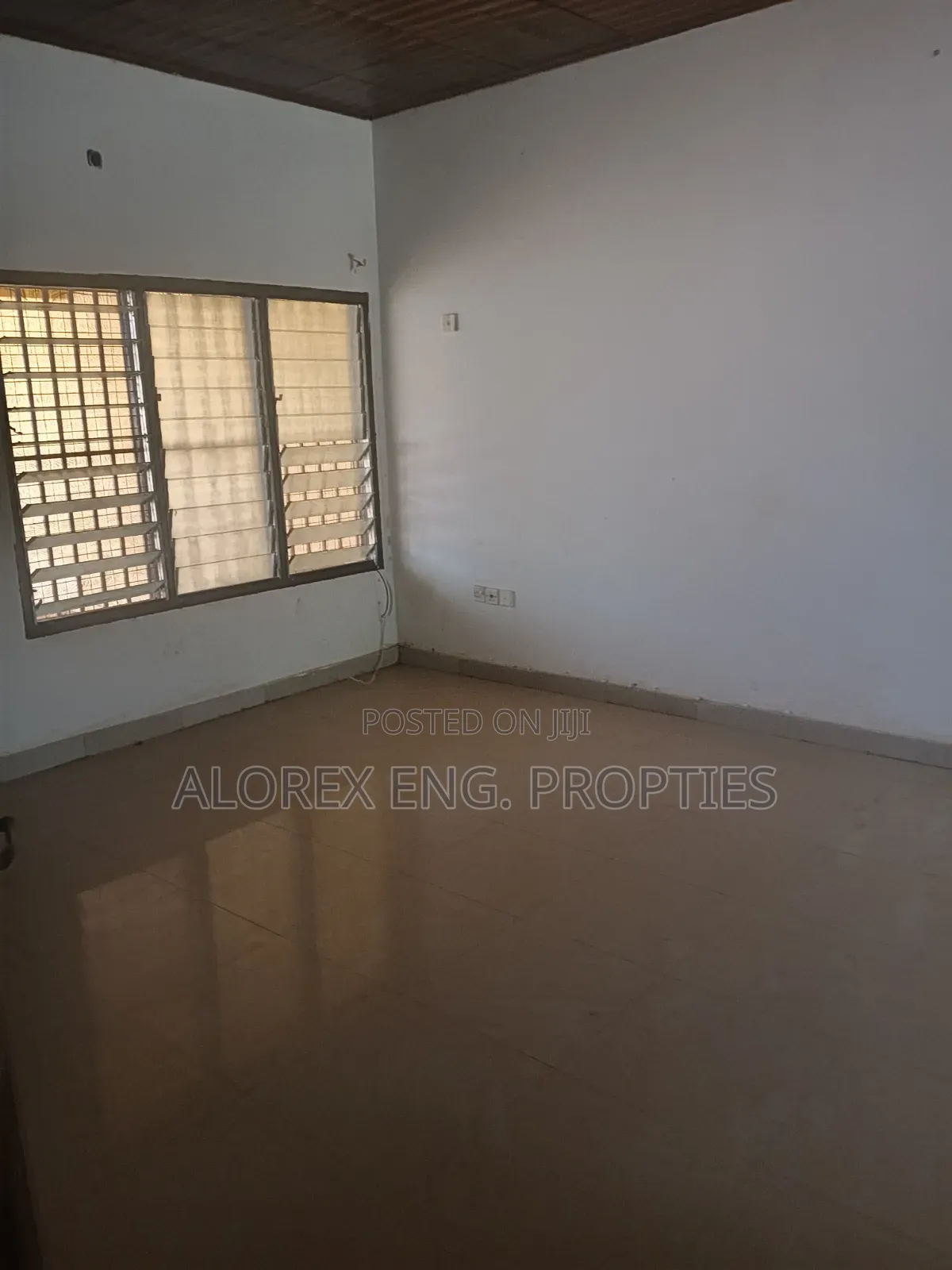 3bdrm House in Self Compound, Frafraha for rent