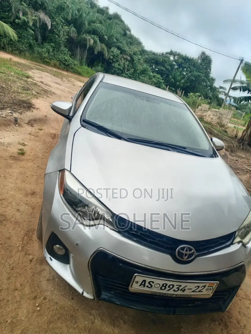 Toyota Corolla 2016 Silver